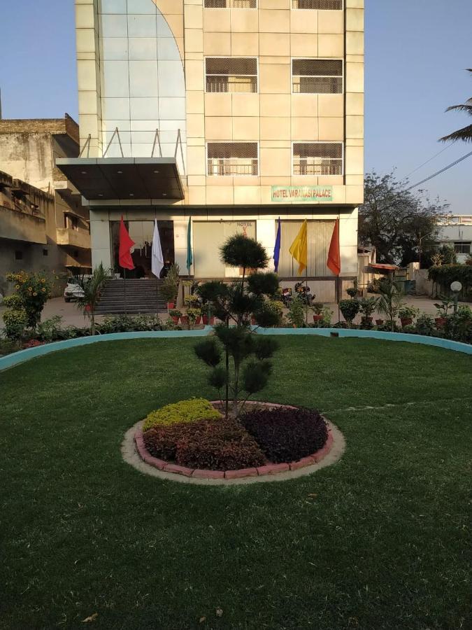 Varanasi Palace Buitenkant foto