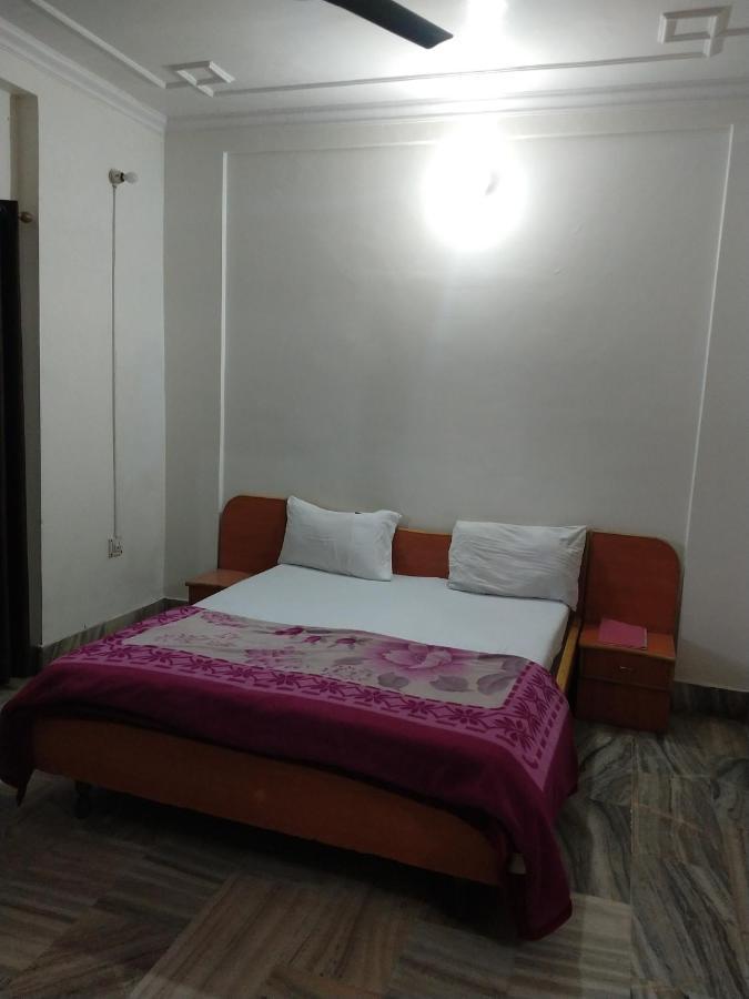 Varanasi Palace Buitenkant foto